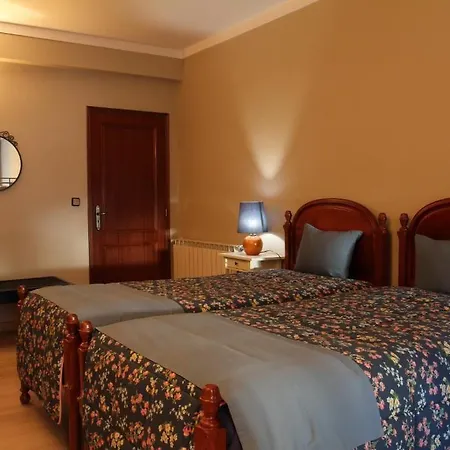 Casal Da Viuva 3* Armamar